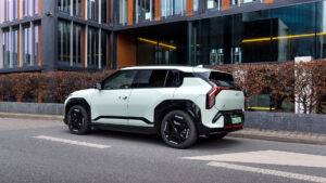 Kia samochodem roku 2025